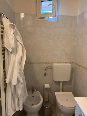 Mambo House Apartament *